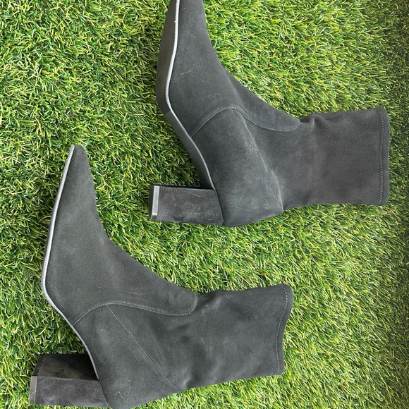 Stuart Weitzman 9 1/2 Size - Picture 6 of 8